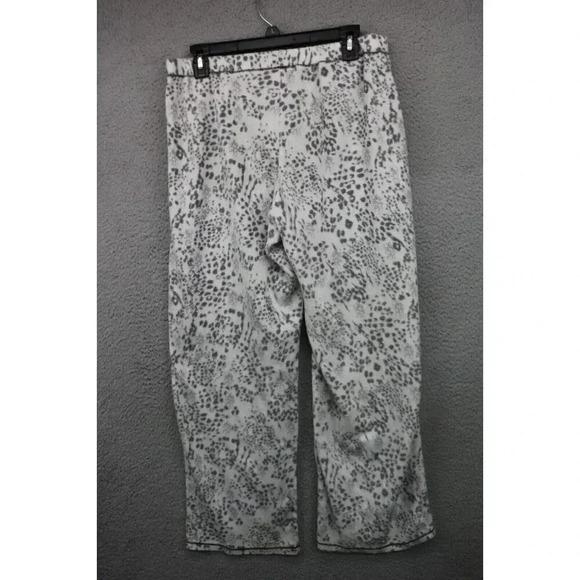 Ann Klein 2 Women's Two-Piece Mink Fleece Pajama Set-Size Medium - Picture 14 of 15